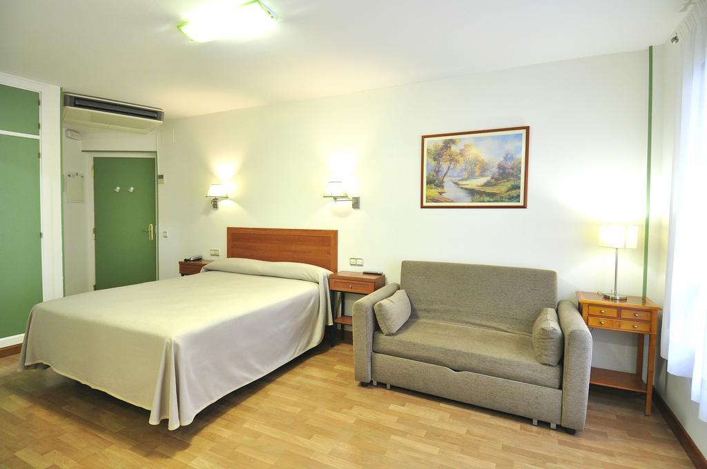 Hotel Apartamentos Aralso Segovia Eksteriør bilde