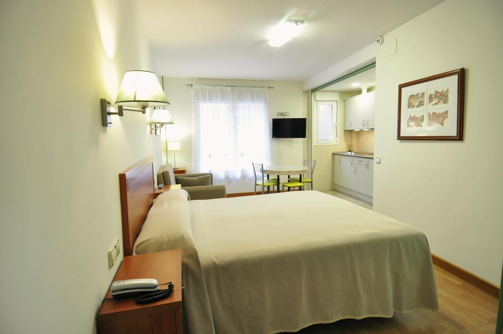 Hotel Apartamentos Aralso Segovia Eksteriør bilde