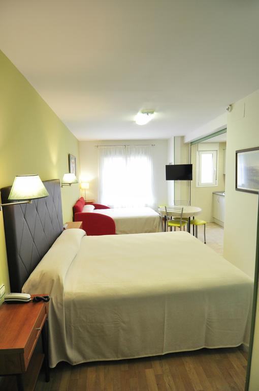 Hotel Apartamentos Aralso Segovia Eksteriør bilde