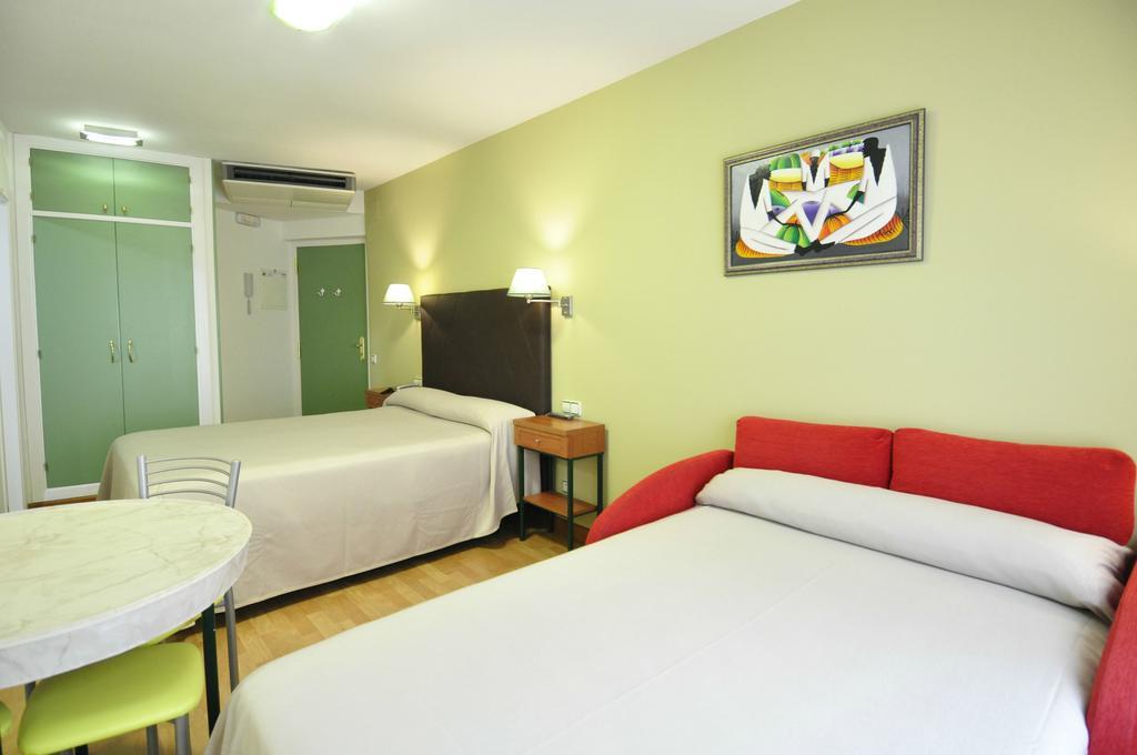Hotel Apartamentos Aralso Segovia Eksteriør bilde