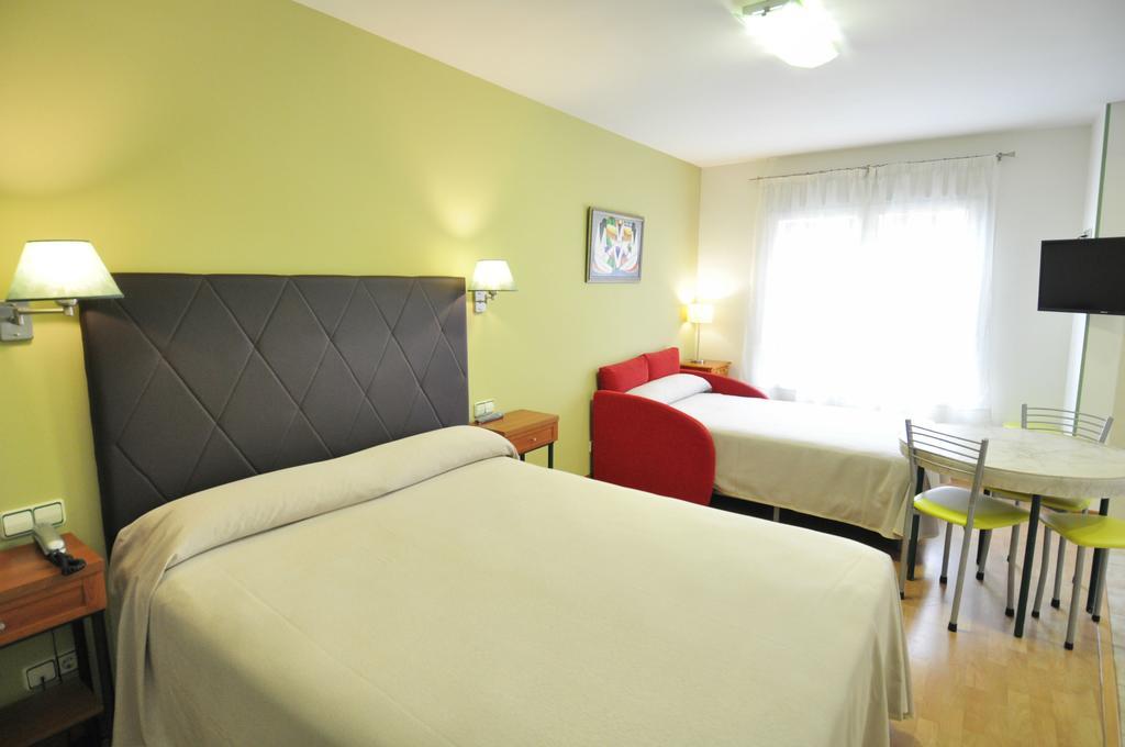 Hotel Apartamentos Aralso Segovia Eksteriør bilde
