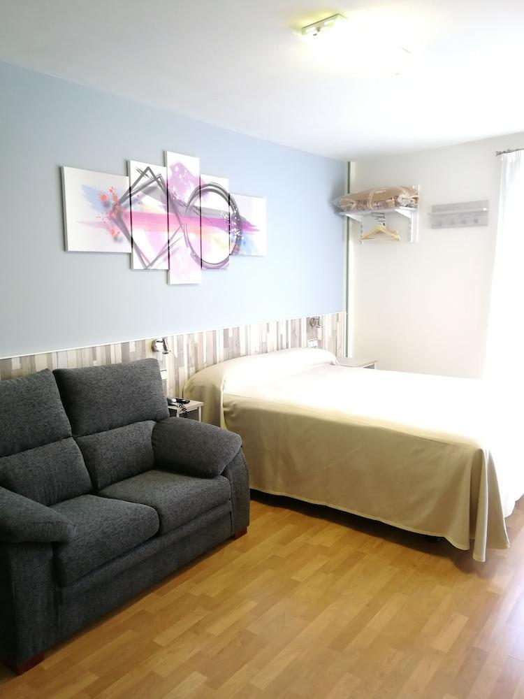 Hotel Apartamentos Aralso Segovia Eksteriør bilde